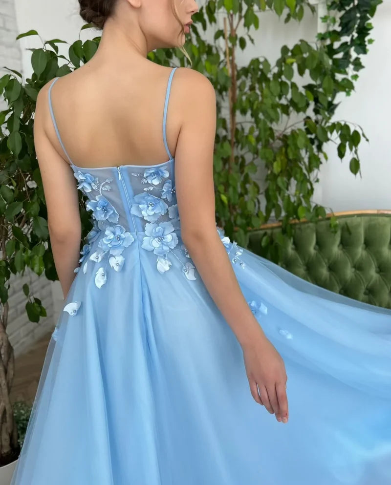 Elegant A-Line Beach Lace Appliques Blue Spaghetti Straps Wedding Dress Prom Evening Dress for Plus Size Women Formal Dress